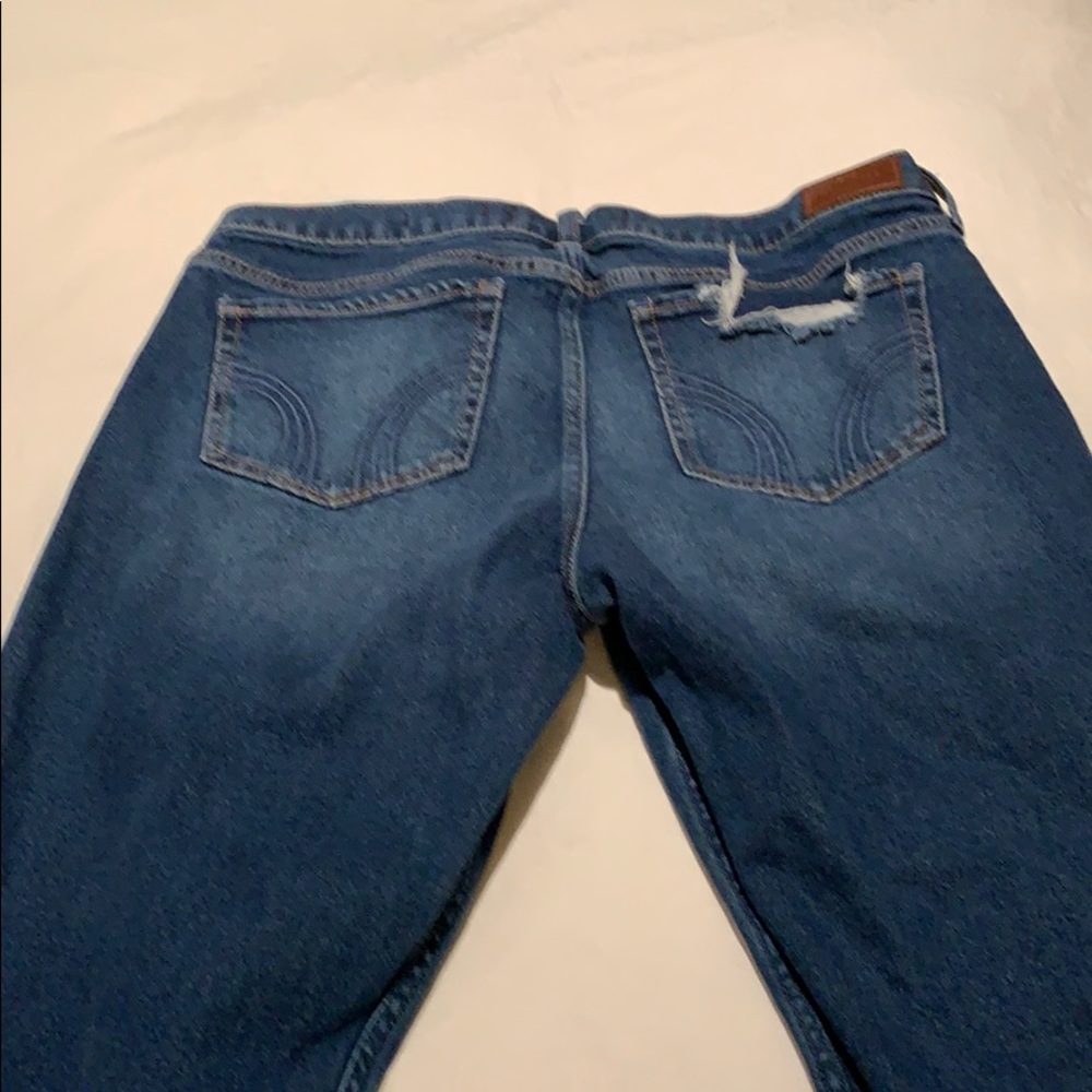 Hollister - Picture 2 of 2